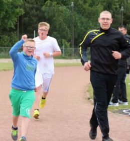 Spendenlauf 2015 auf der Bein_02.jpg